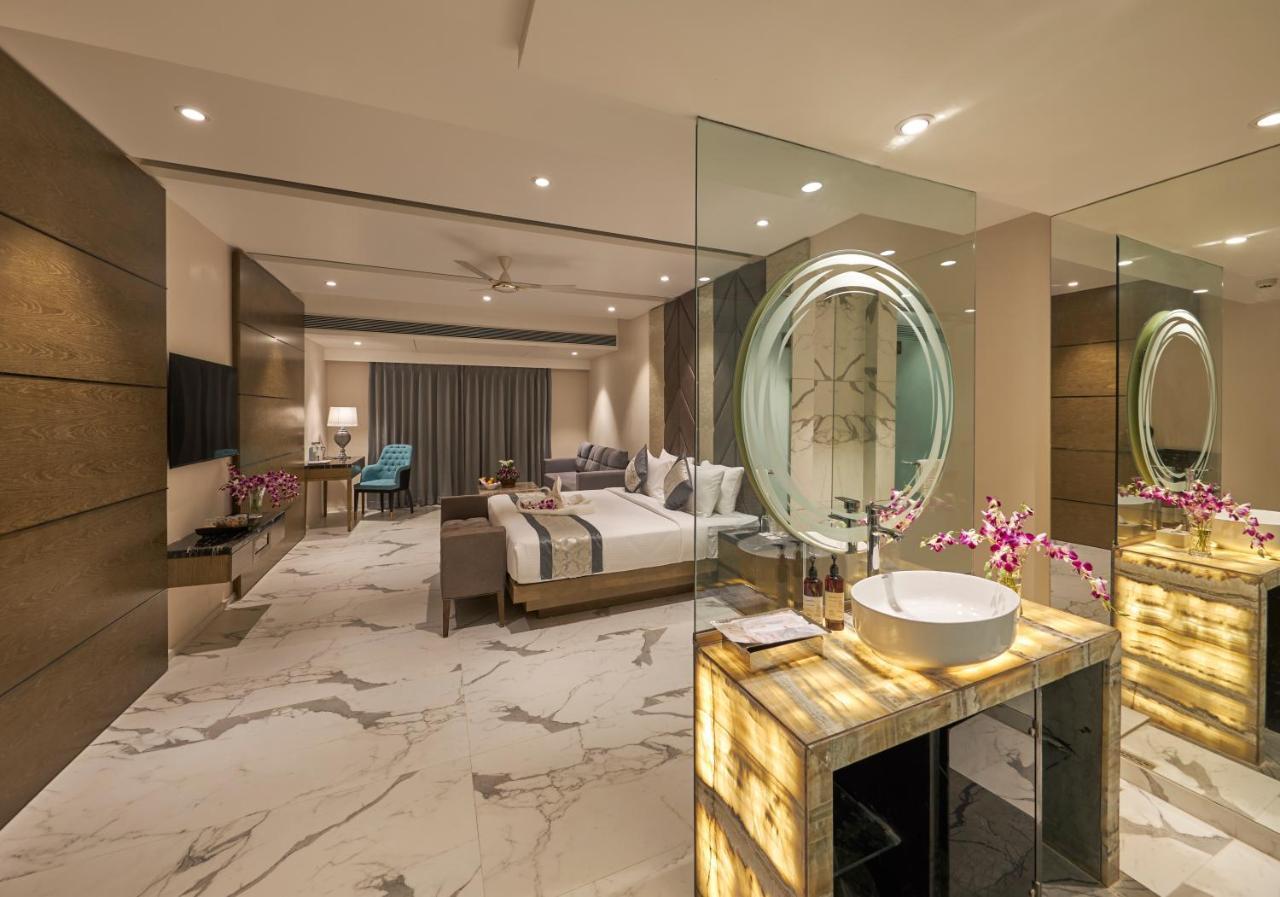 Regenta Central Imperial Candolim Goa Kültér fotó